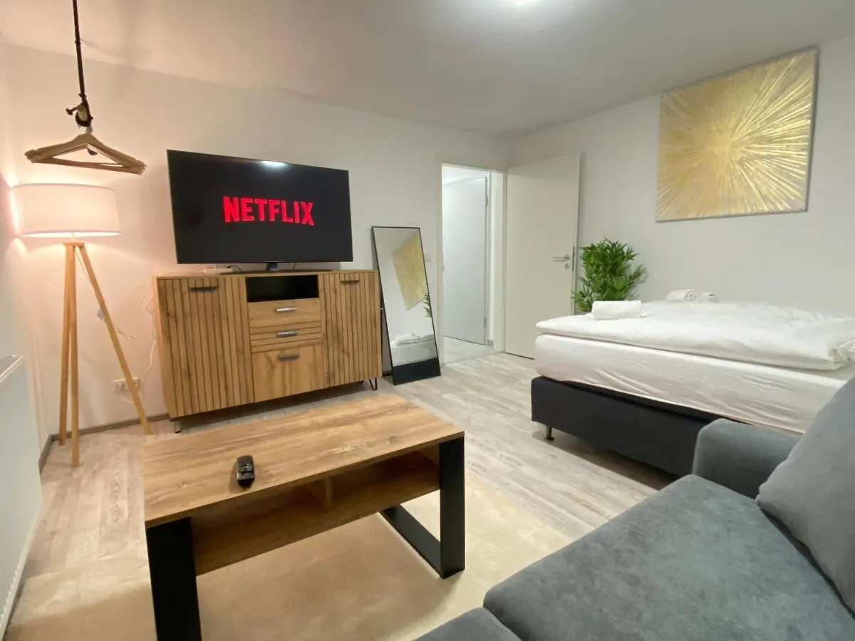 Luxomes: Design Apartment - Private Parking - 4 People Ingolstadt